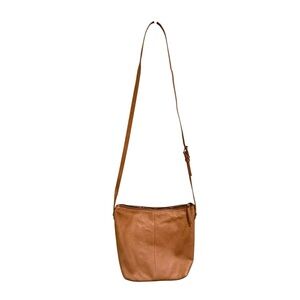 Classic Saddle Tan 100% Leather Crossbody Bag from the American Leather Company